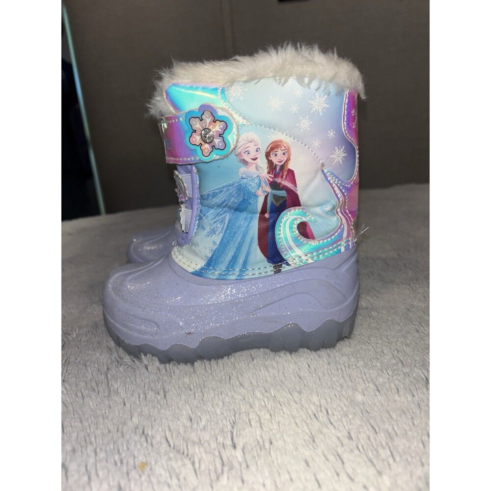Disney Frozen Toddler Girls Snow Boots Light Up Sole Sz 8 Fur Lined Gently Used